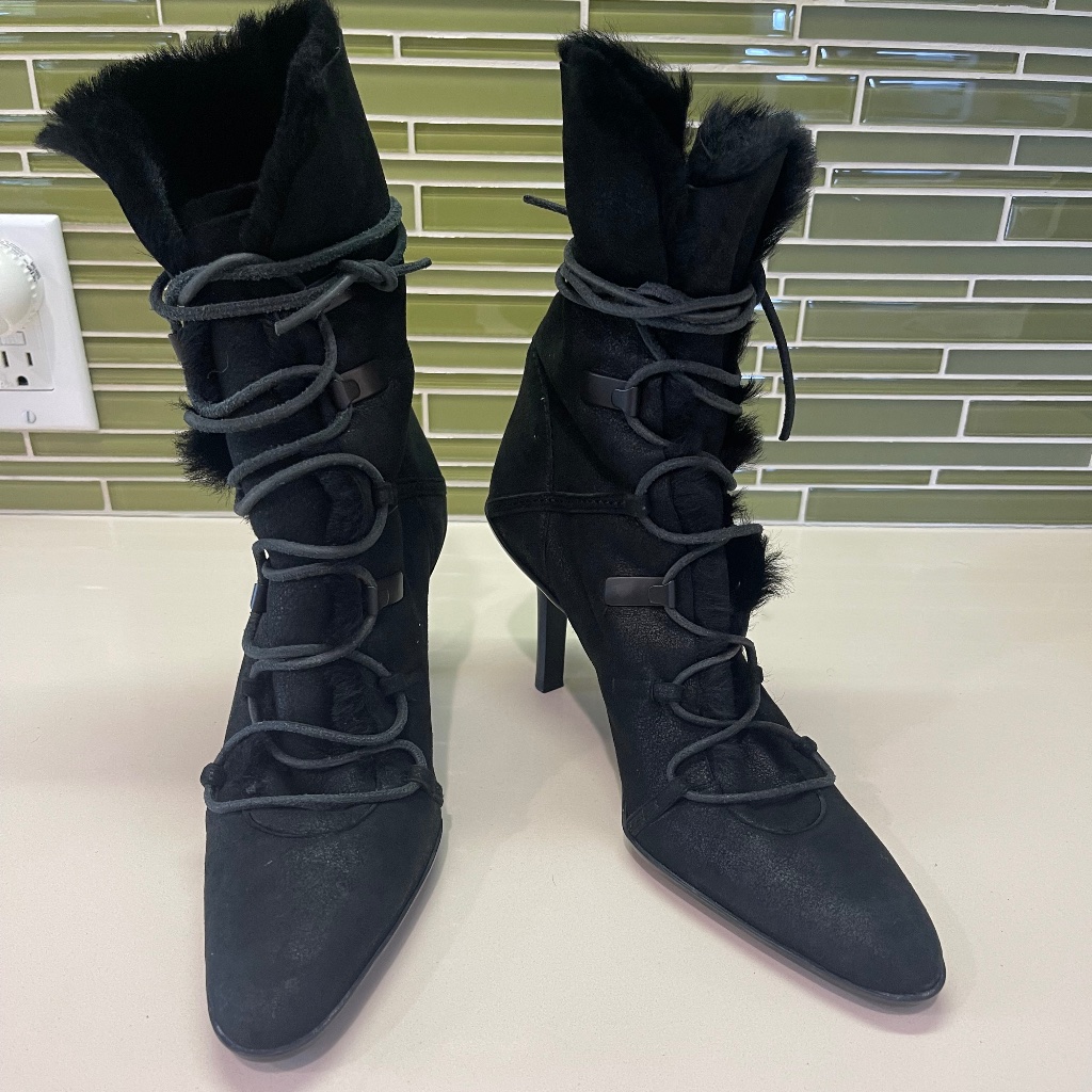Gucci Black Shearling Lined Laced Booties Sz 7